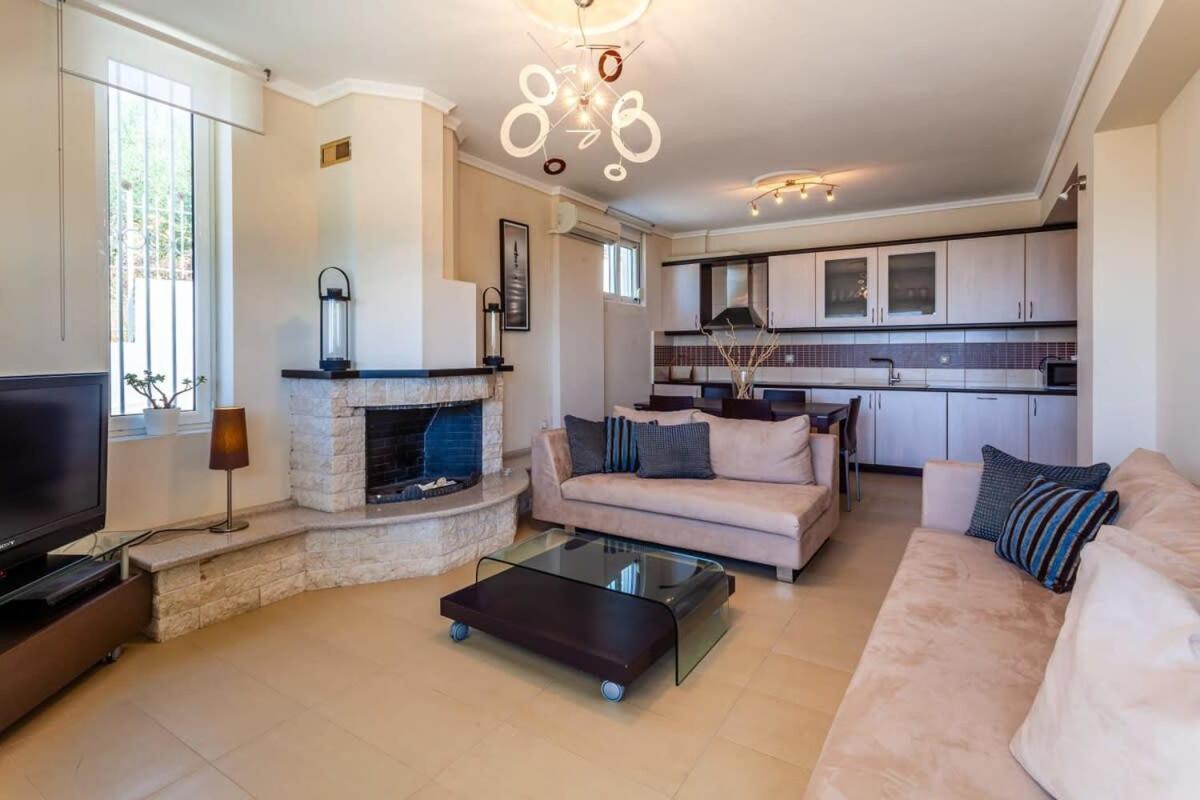 Villa Aigli Fully Equipped Getaway - Seaview Lux Retreat Kalamata Exterior foto