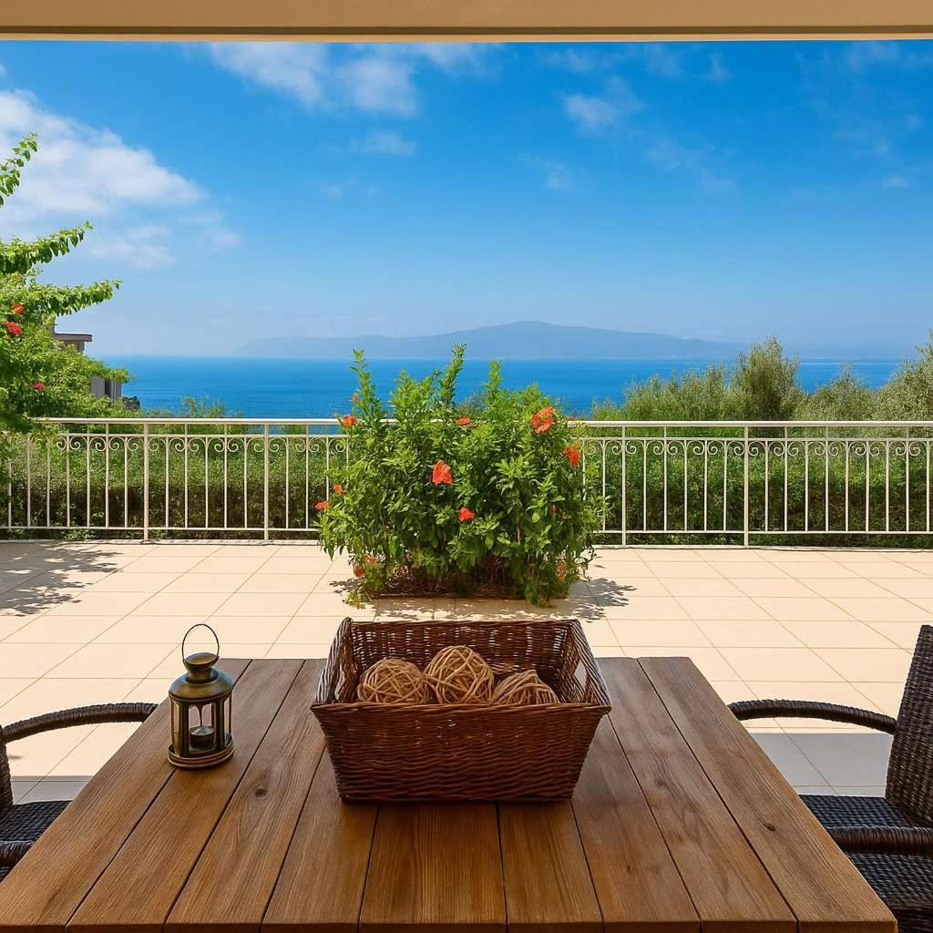 Villa Aigli Fully Equipped Getaway - Seaview Lux Retreat Kalamata Exterior foto